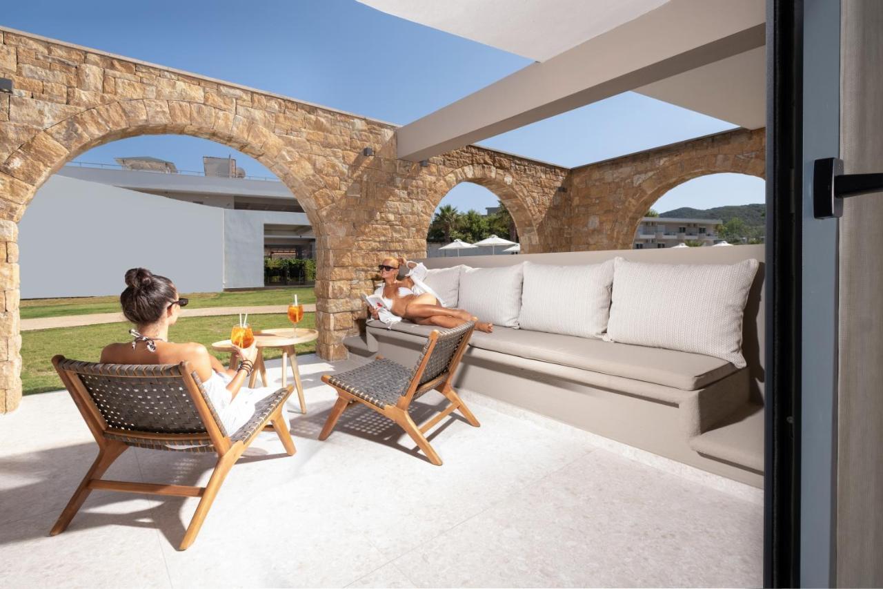 Callisti Suites Sárti Exterior foto