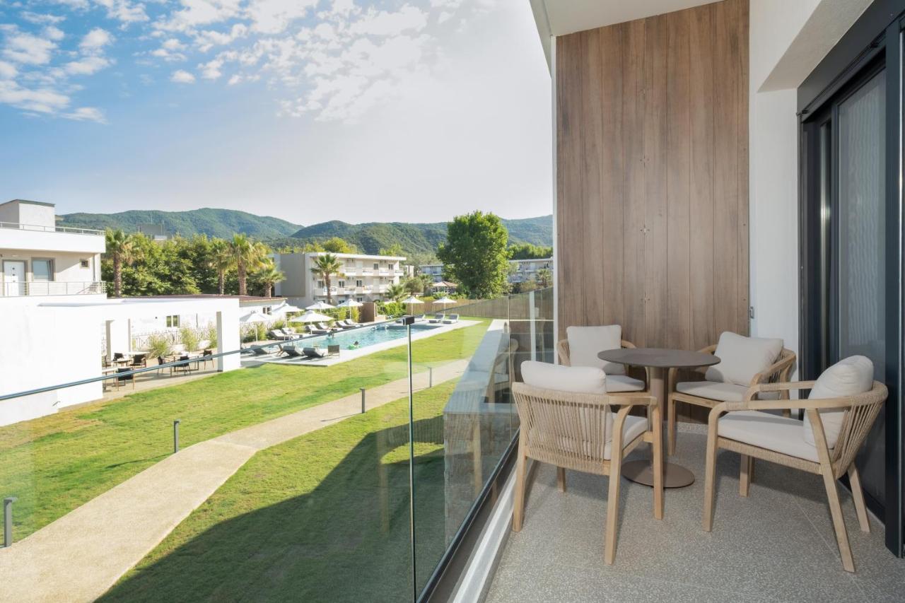 Callisti Suites Sárti Exterior foto